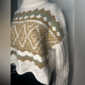 Ghanda Sweater